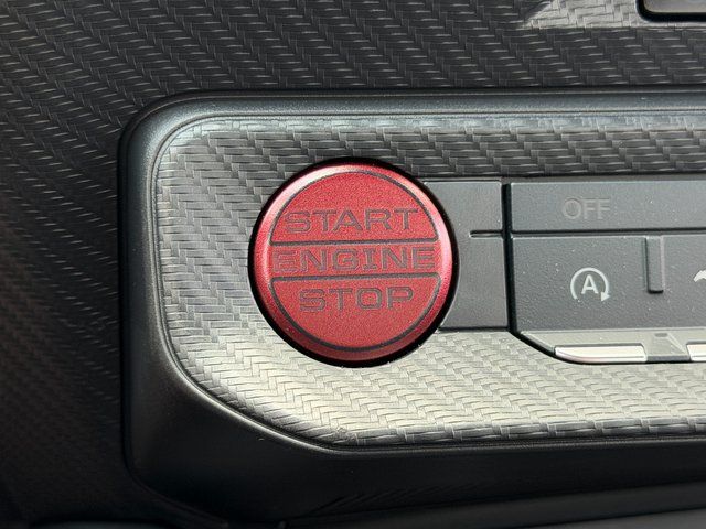 New 2026 Avalanche Gray Ford GT image 32