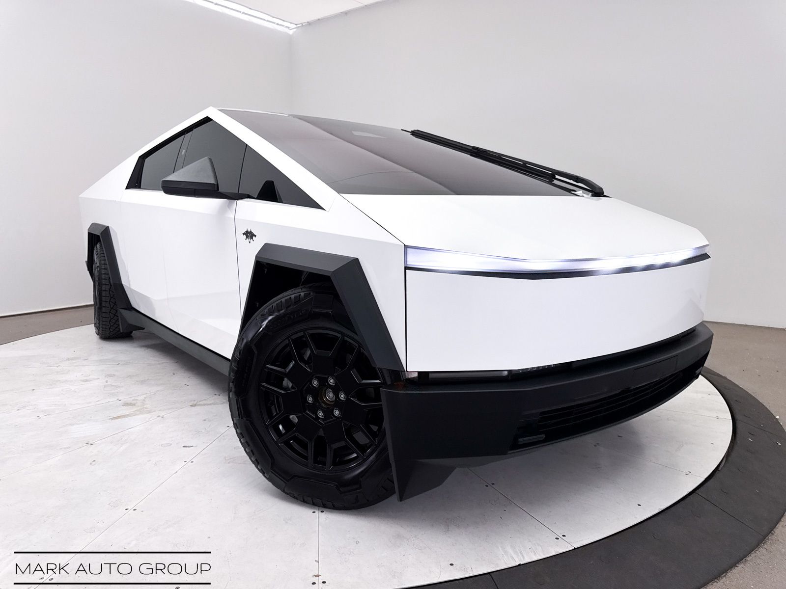 2024 Tesla Cybertruck Cyberbeast
