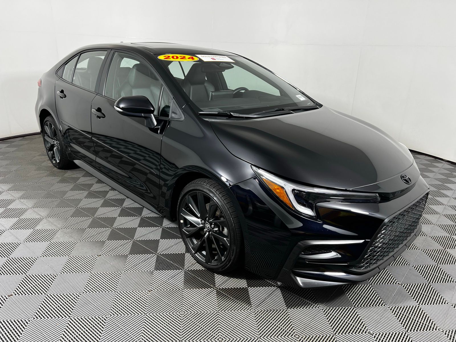2024 Toyota Corolla XSE 3