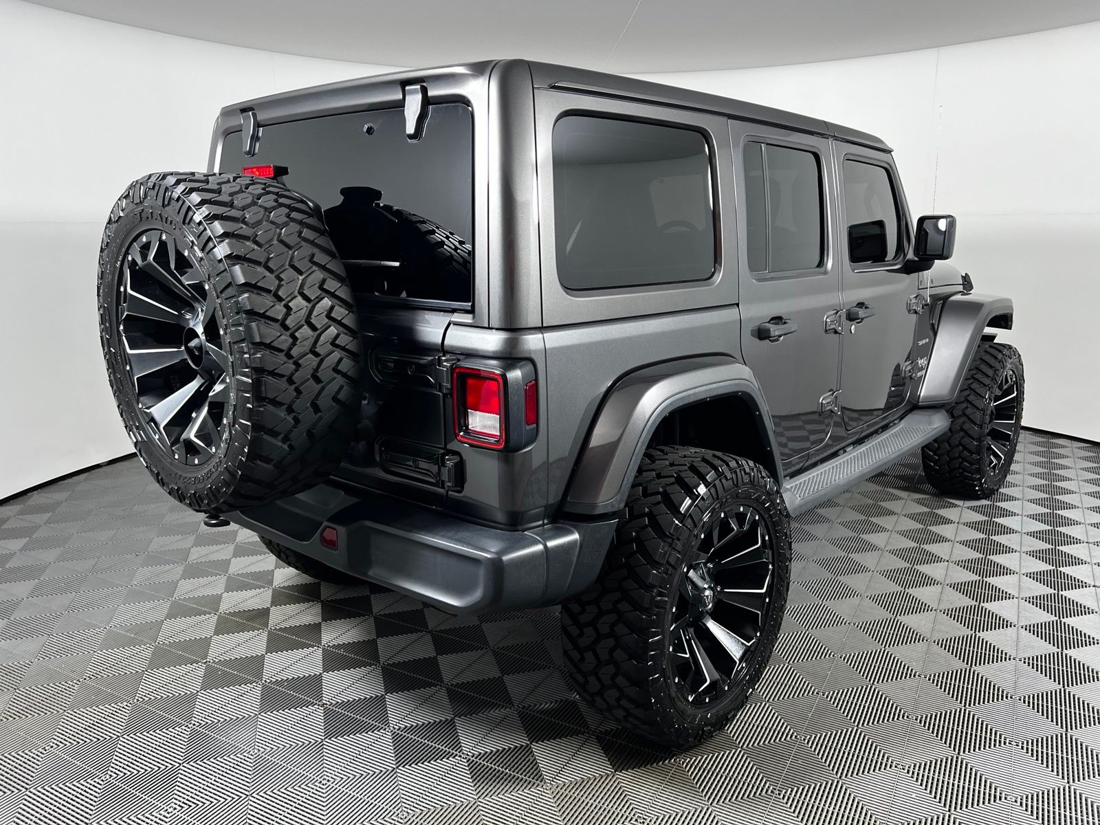 Thumbnail: 2019 Jeep Wrangler - 5