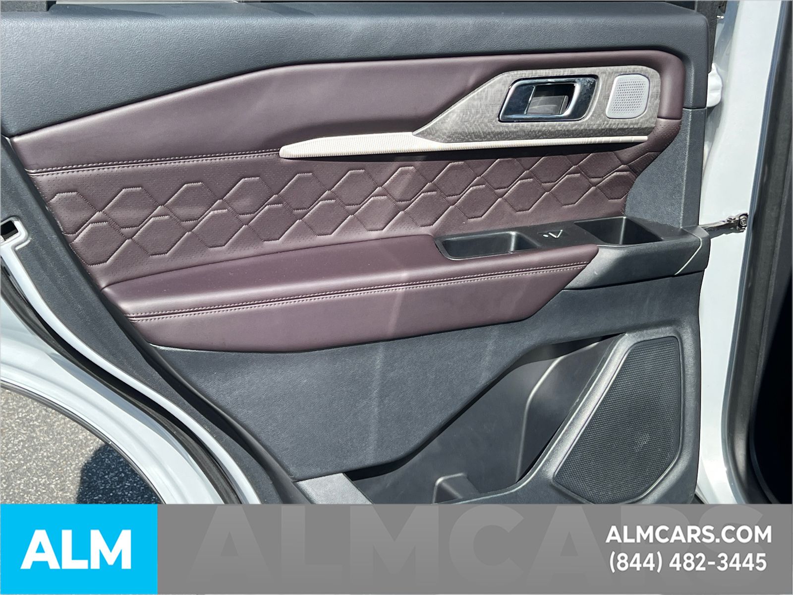 Used 2025 White Ford Platinum image 28