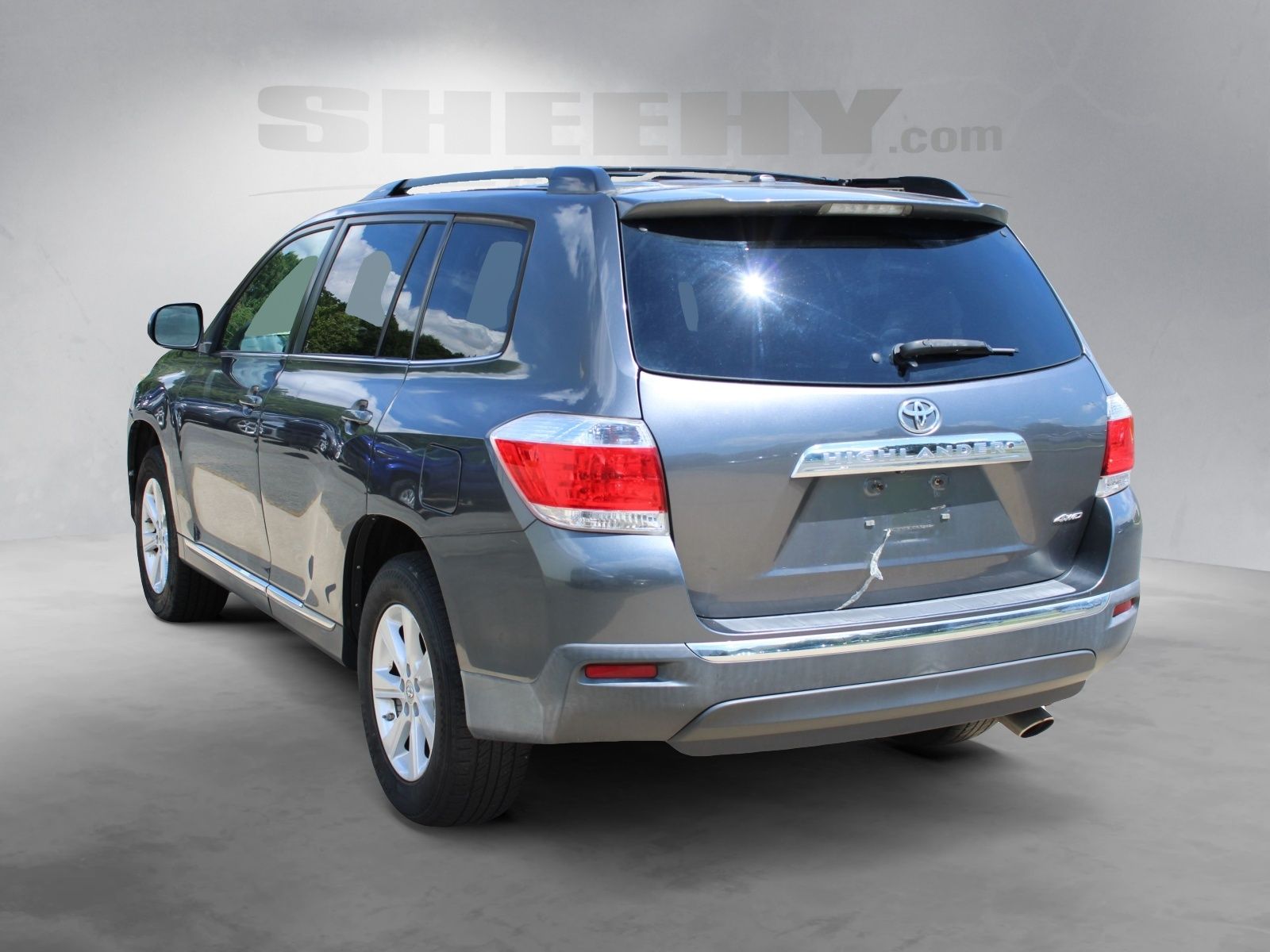 Used 2011 Gray Toyota SE image 11