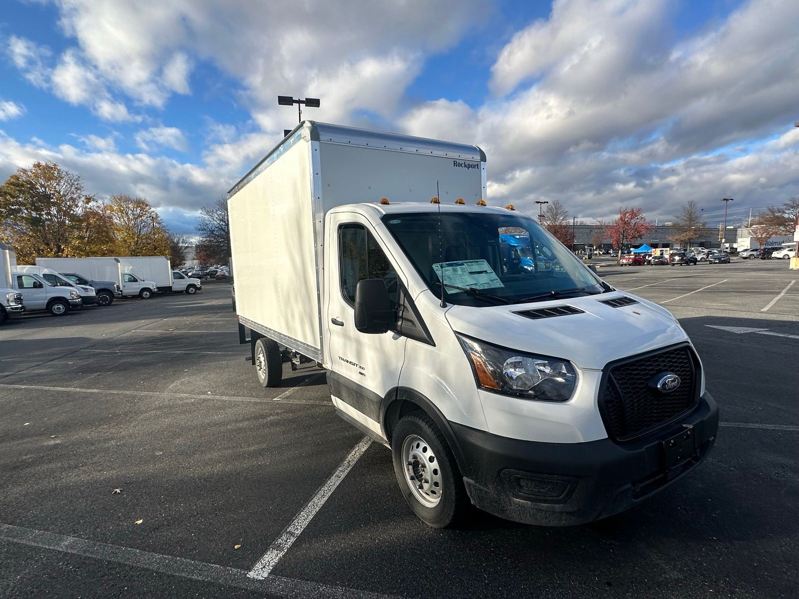 2024 Ford Transit Cutaway Base