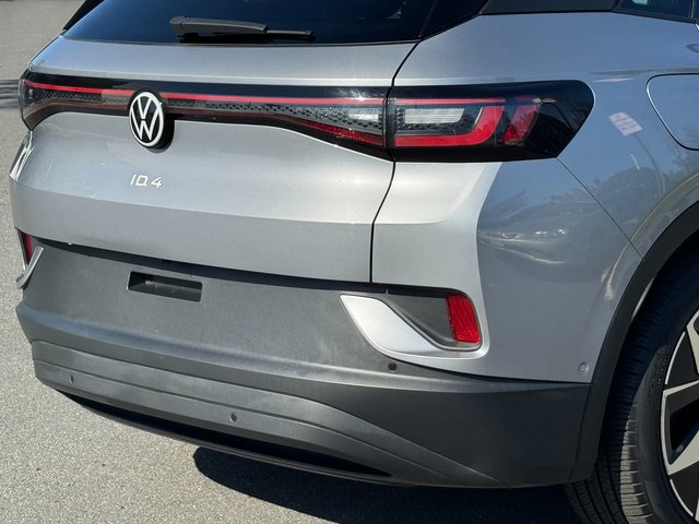 Used 2023 Silver Volkswagen Pro S image 26