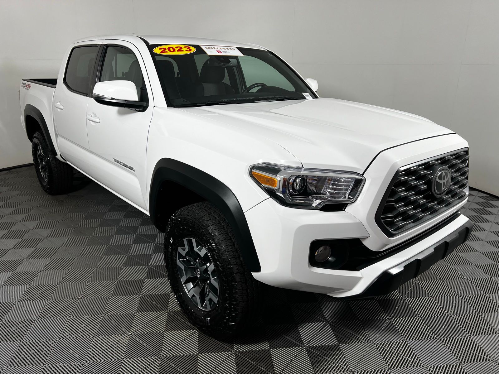 2023 Toyota Tacoma TRD Off-Road 3