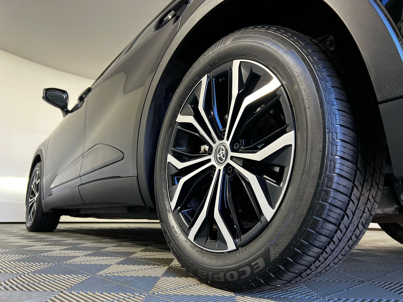 Thumbnail: 2024 Toyota Crown - 26