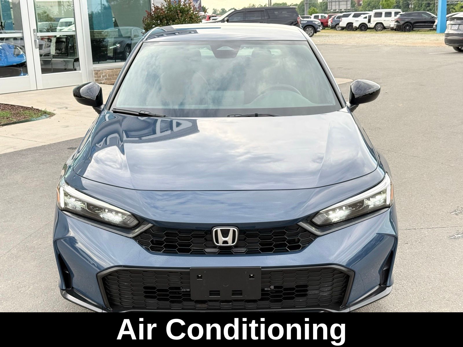 View vehicle photo 7