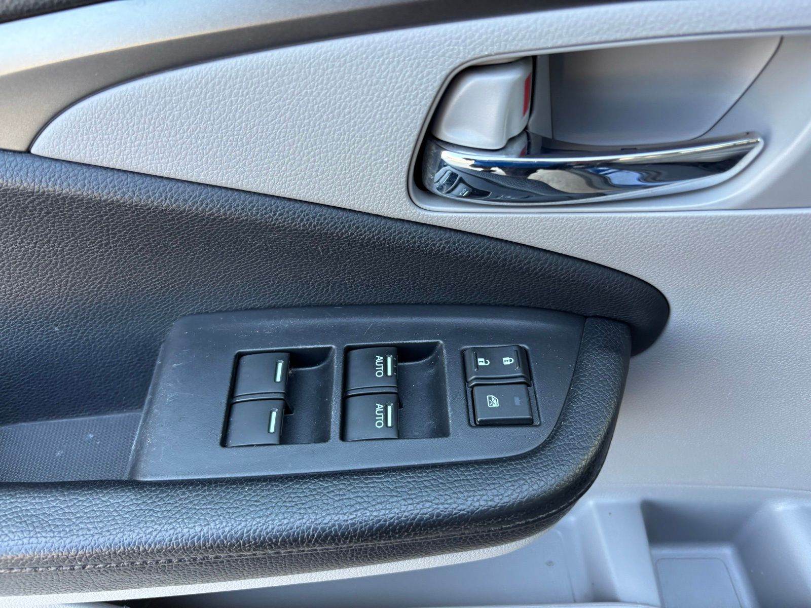 Used Car 2018 Honda Pilot  Ex-l For Sale Under $20,000 In Austin, Texas