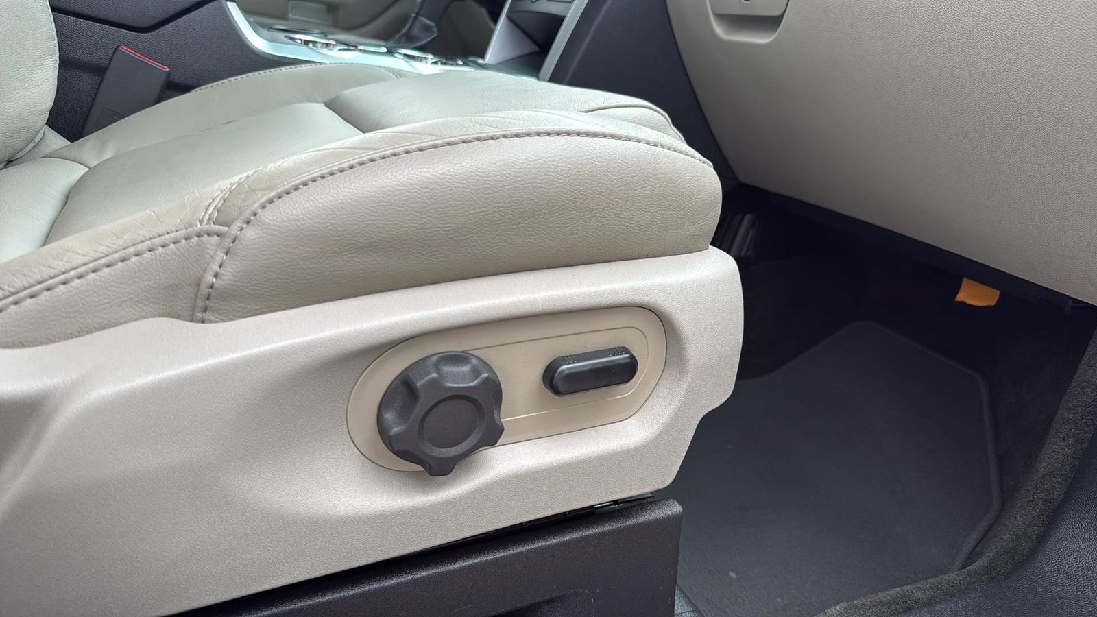 Used Car 2015 Ford Explorer  Xlt For Sale Under $20,000 In Austin, Texas