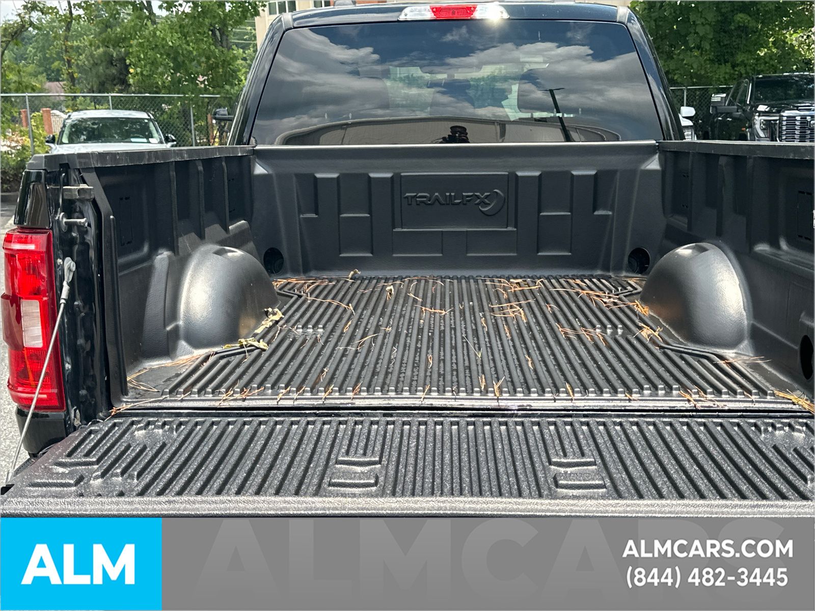 Used 2023 Black Ford XLT image 22