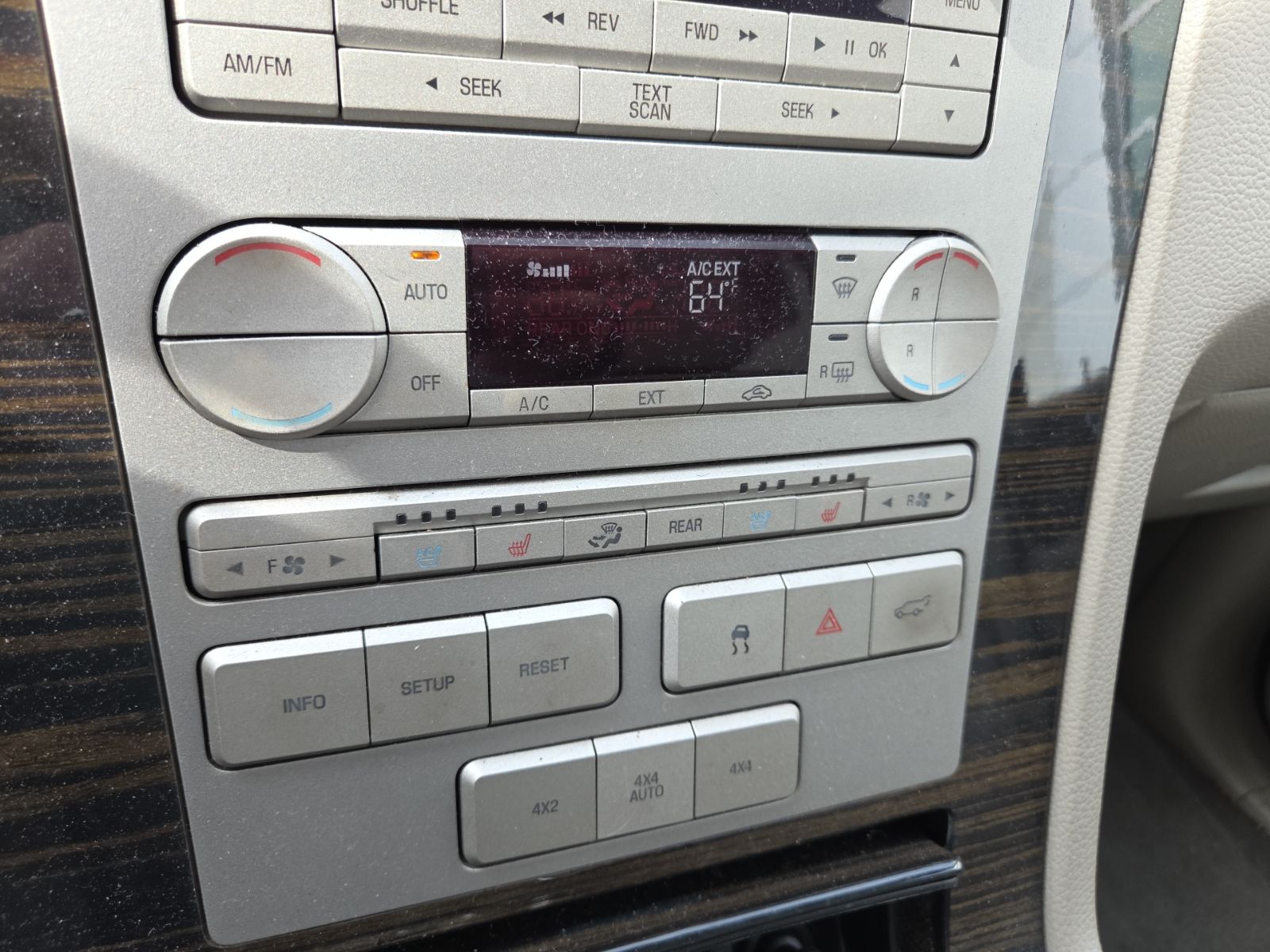 used 2009 Lincoln Navigator car, priced at $6,900