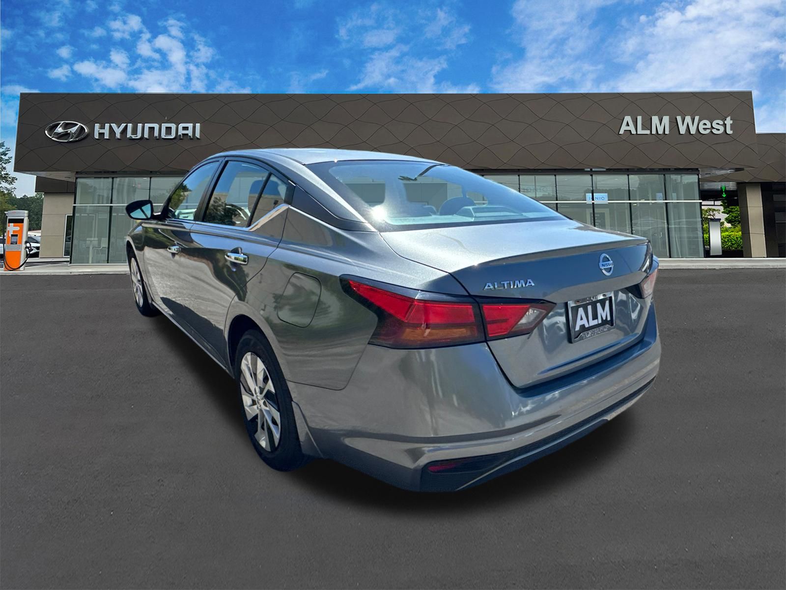 Used 2022 Gray Nissan 2.5 S image 7