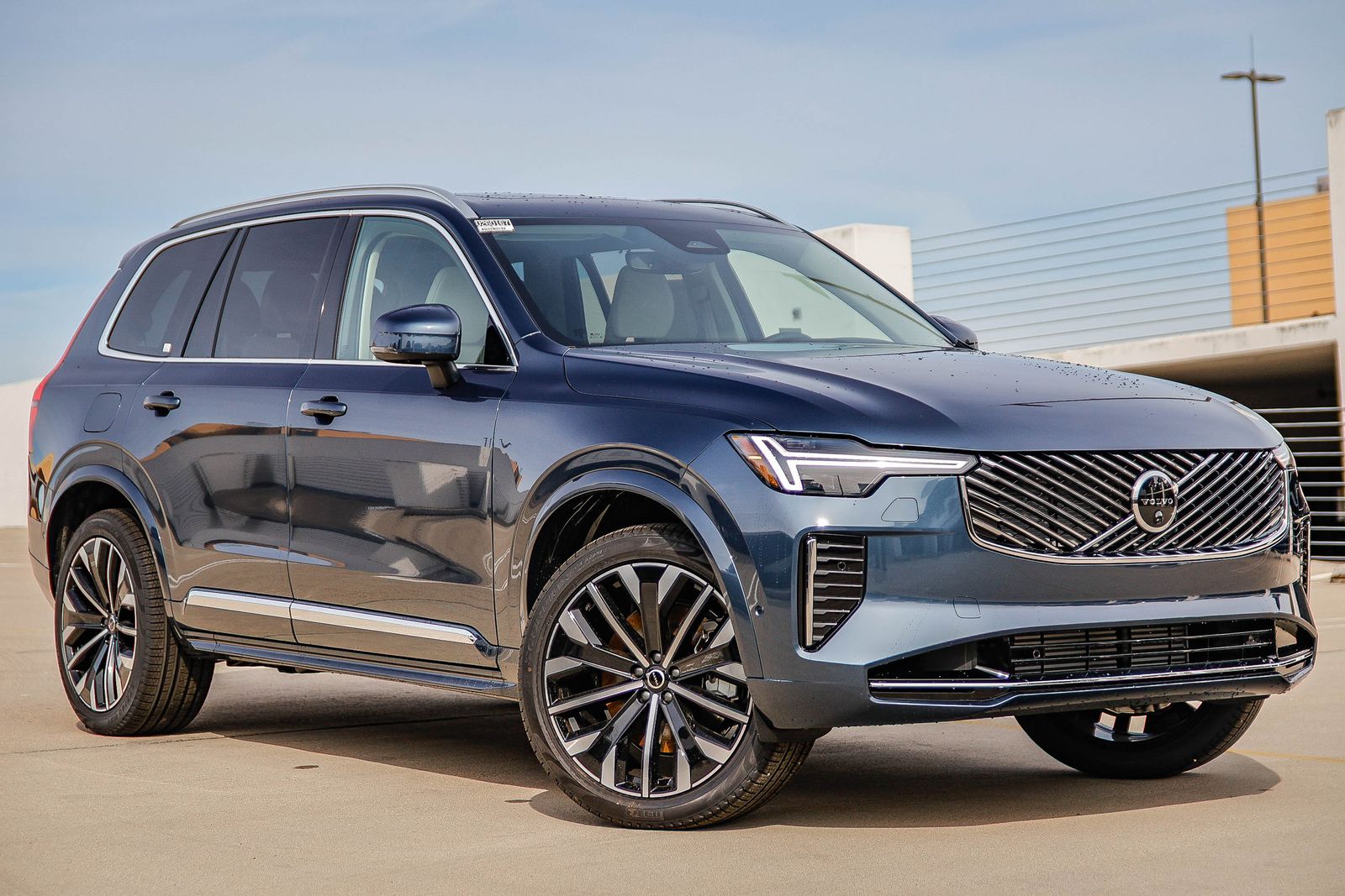 2026 Volvo XC90 T8 Recharge Ultra Bright 4WD's photo