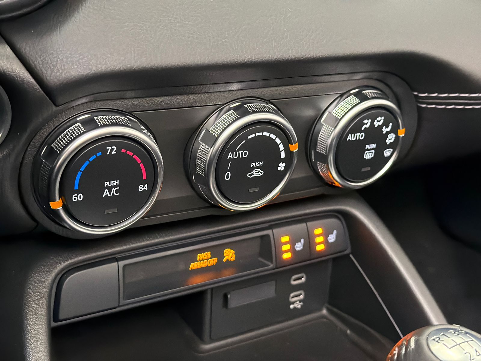 2025 Mazda MX-5 Miata Grand Touring - Photo 28