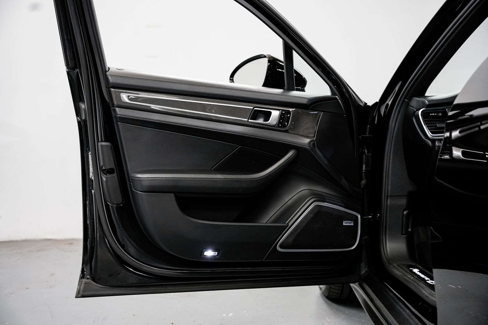 2018 Porsche Panamera Sport Turismo 4S — photo 22