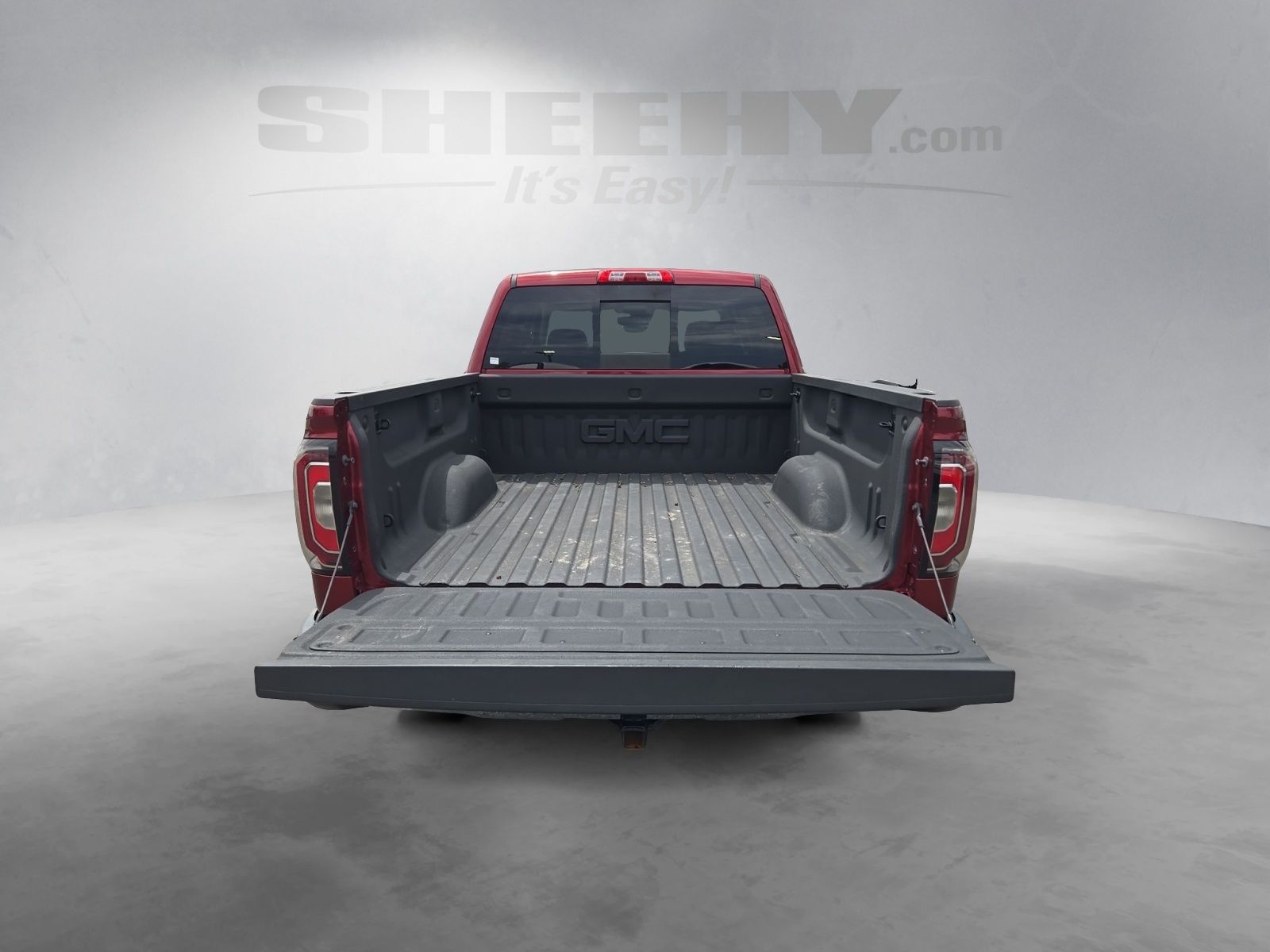 Used 2017 Red GMC SLT image 25