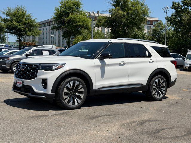 New 2026 Star White Metallic Tri-Coat Ford Platinum image 2