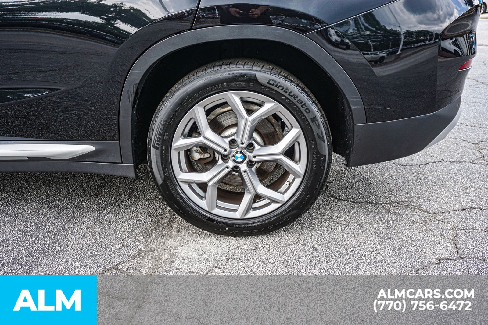 Used 2025 Black BMW xDrive30i image 15