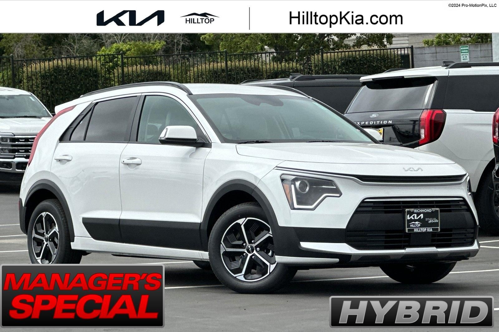 Snow White Pearl 2026 Kia Niro SUV / Crossover Front-Wheel Drive 6-Speed Dual Clutch