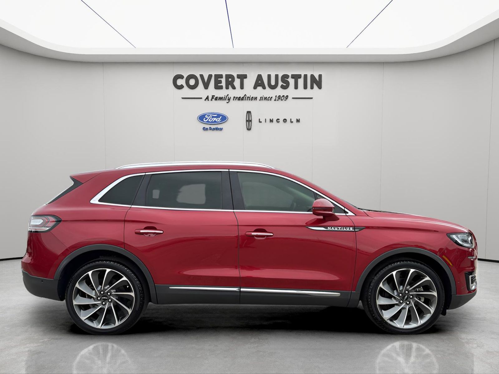 Used Car 2020 Lincoln Nautilus  Reserve For Sale Under $30,000 In Austin, Texas