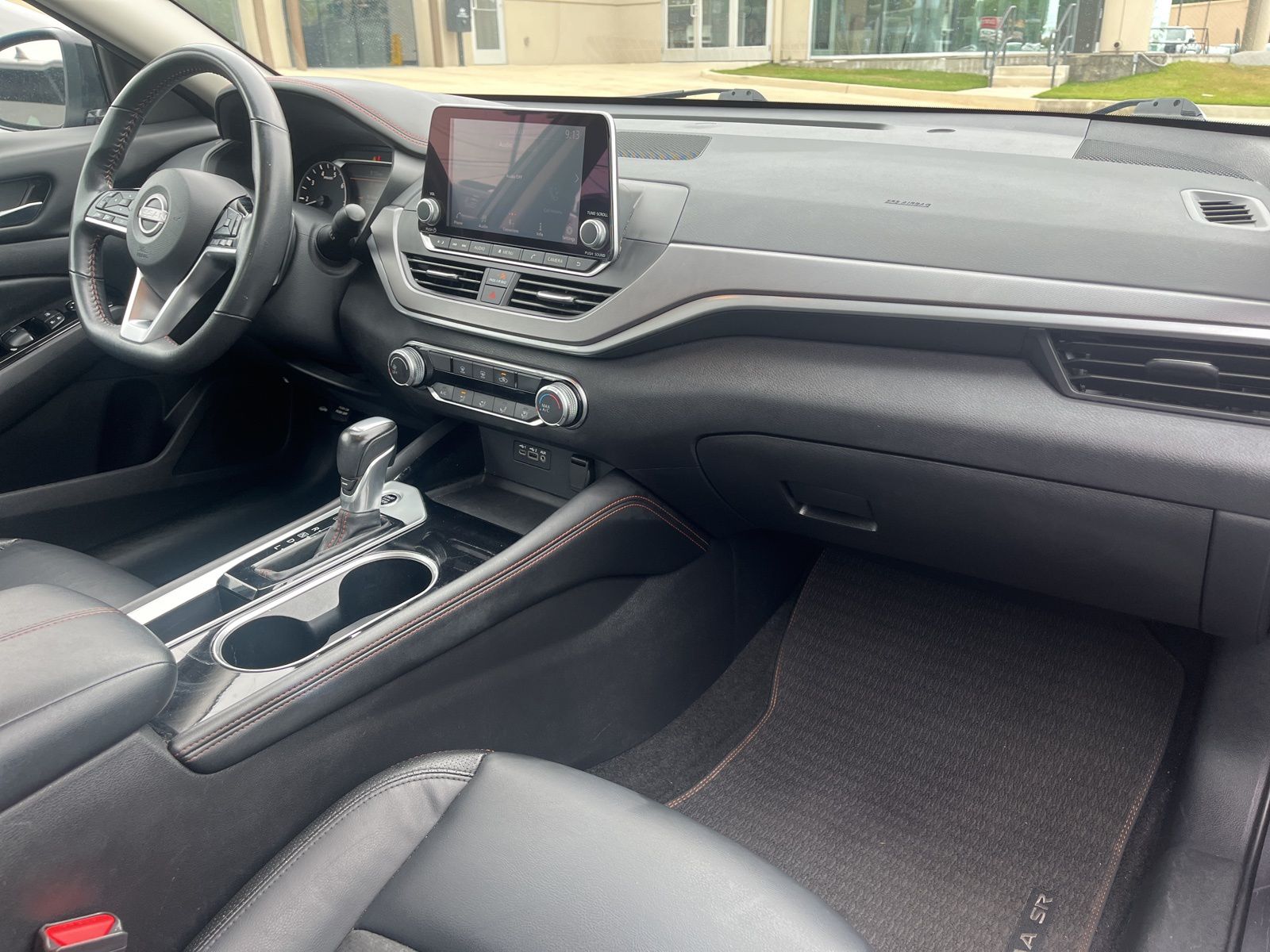 Used 2025 Gun Metallic Nissan 2.5 SR image 21