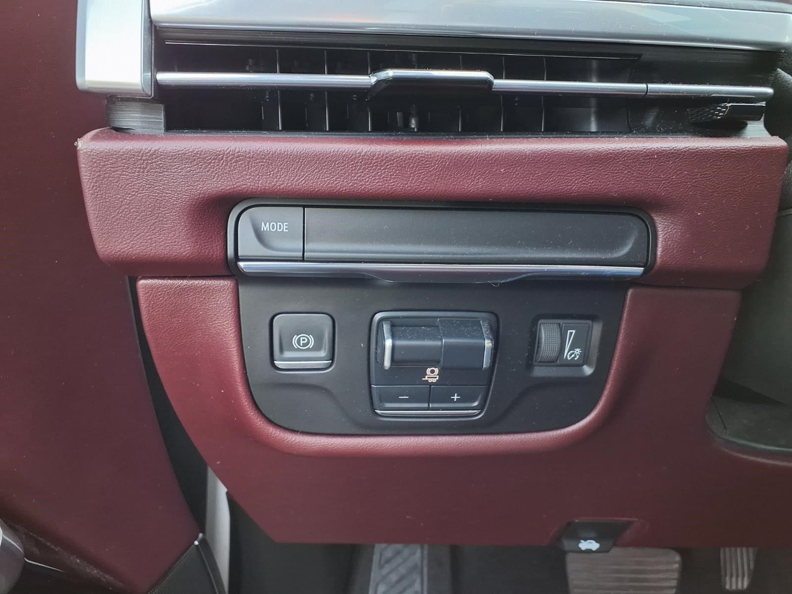 2025 Cadillac Escalade Premium Luxury White at Central Houston Nissan