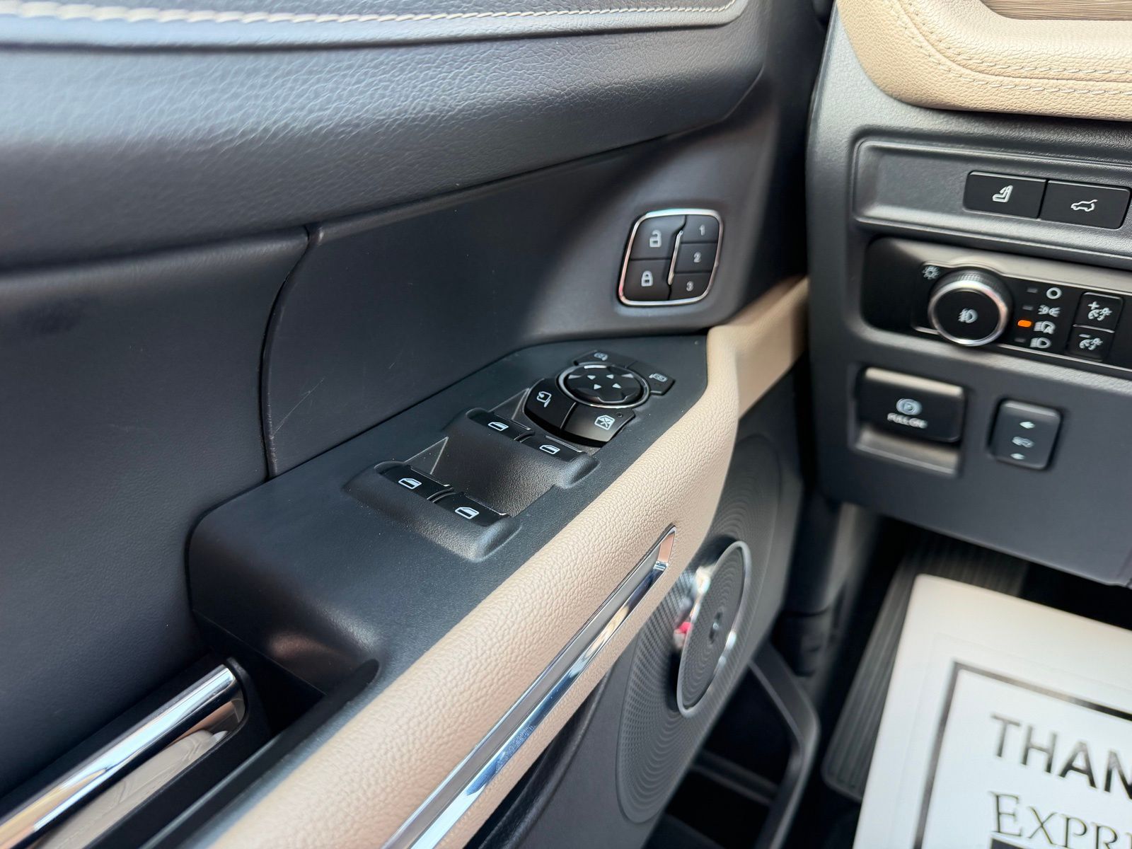 2024 Ford Expedition image 30