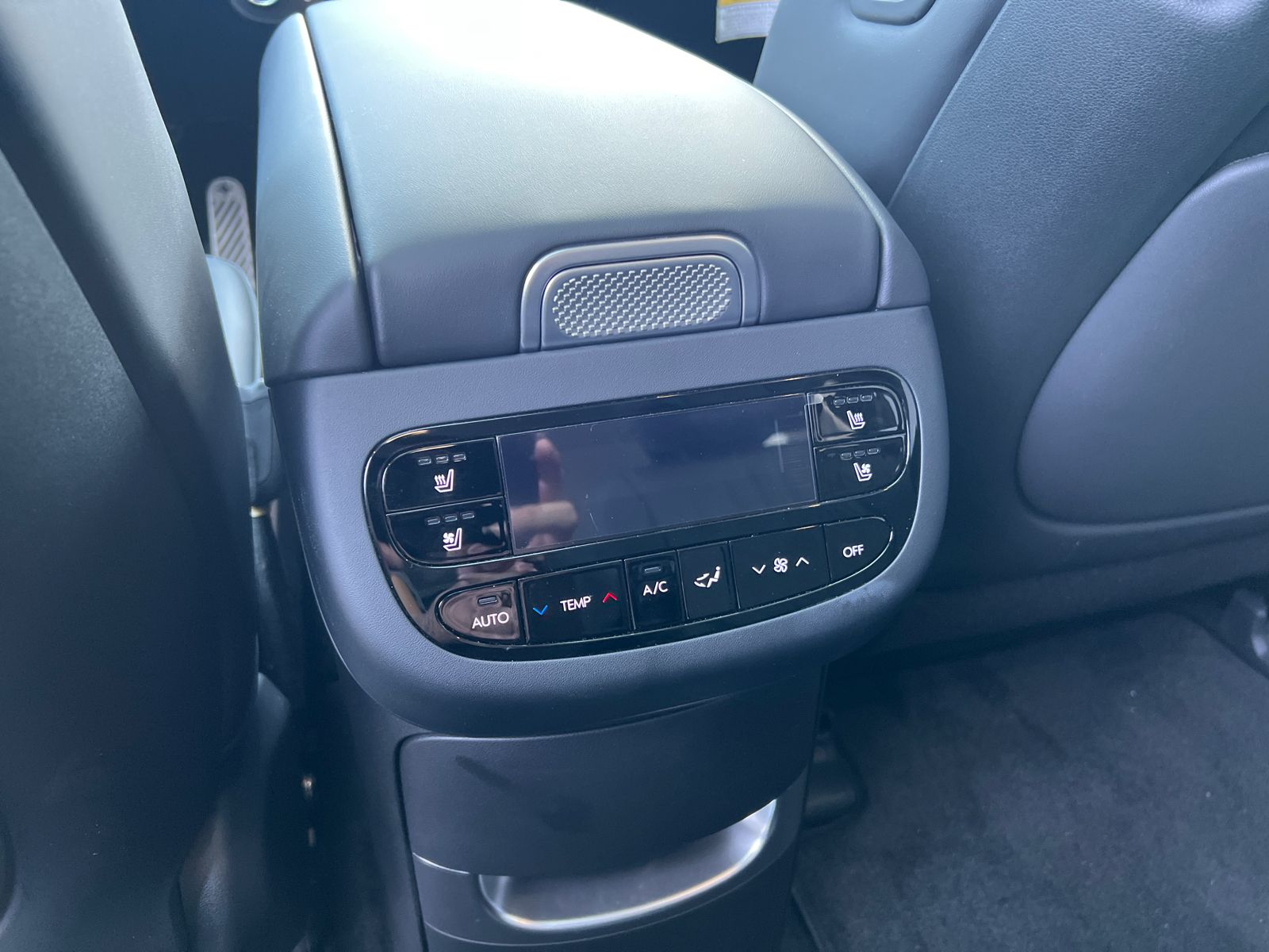 2026 Hyundai Ioniq photo 17