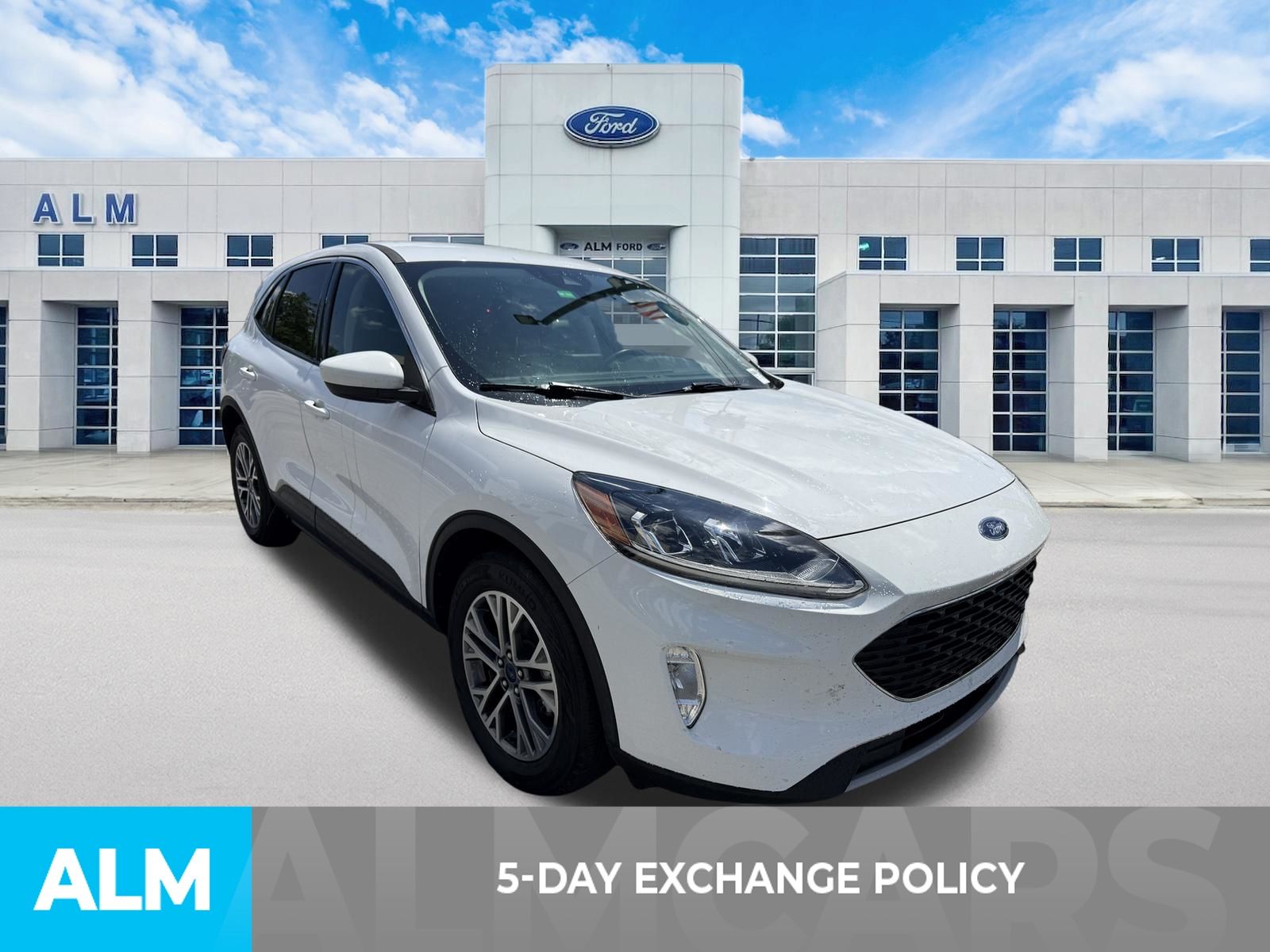 Used 2022 Oxford White Ford SEL image 3
