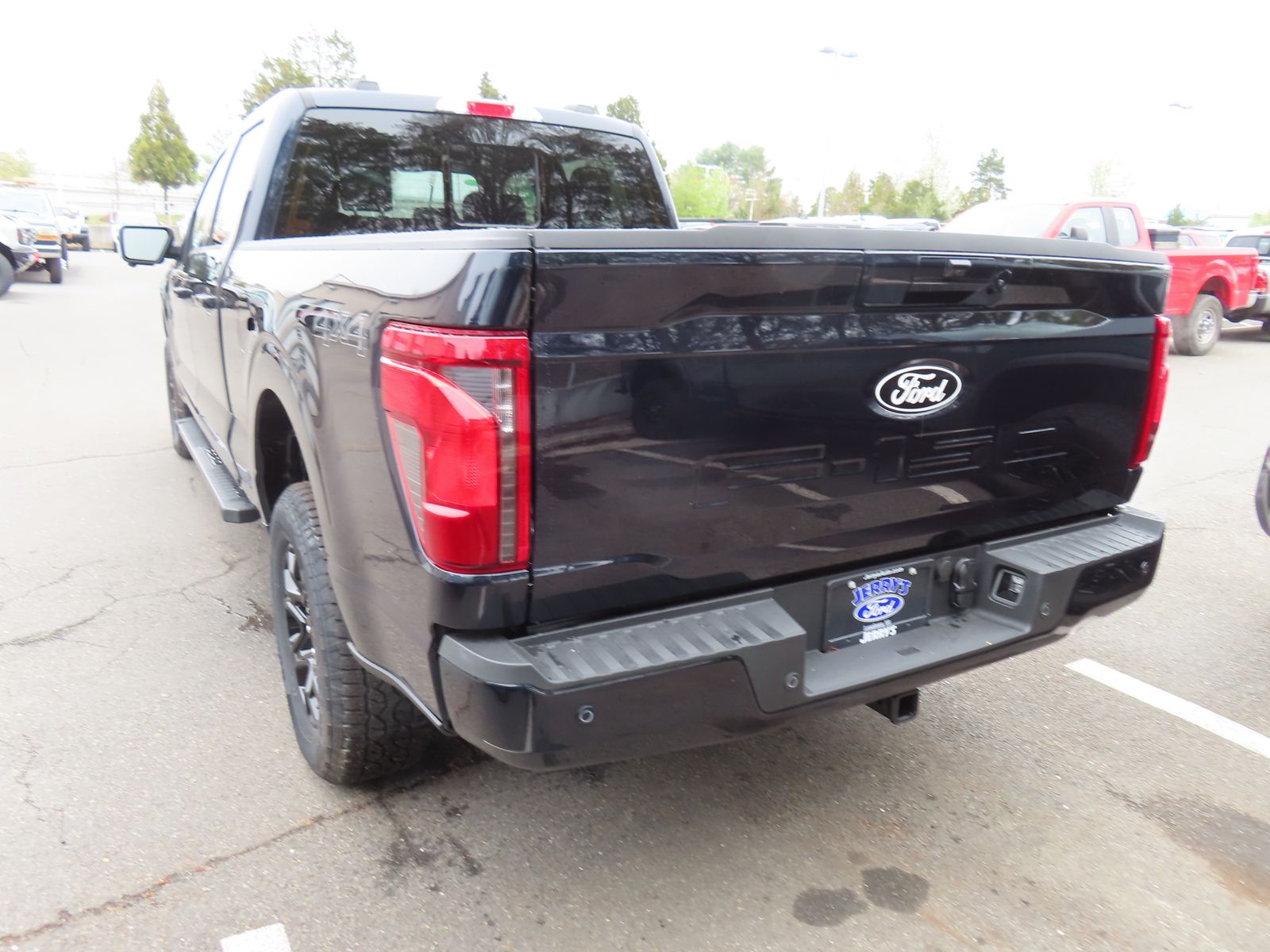 View vehicle photo 6