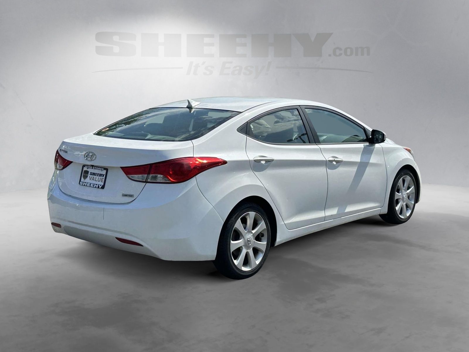 Used 2013 White Hyundai Limited image 12