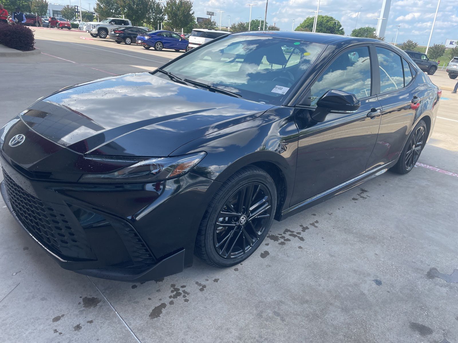 Midnight Black Metallic 2025 Toyota Camry SE FWD Sedan Front-Wheel Drive Continuously Variable Transmission