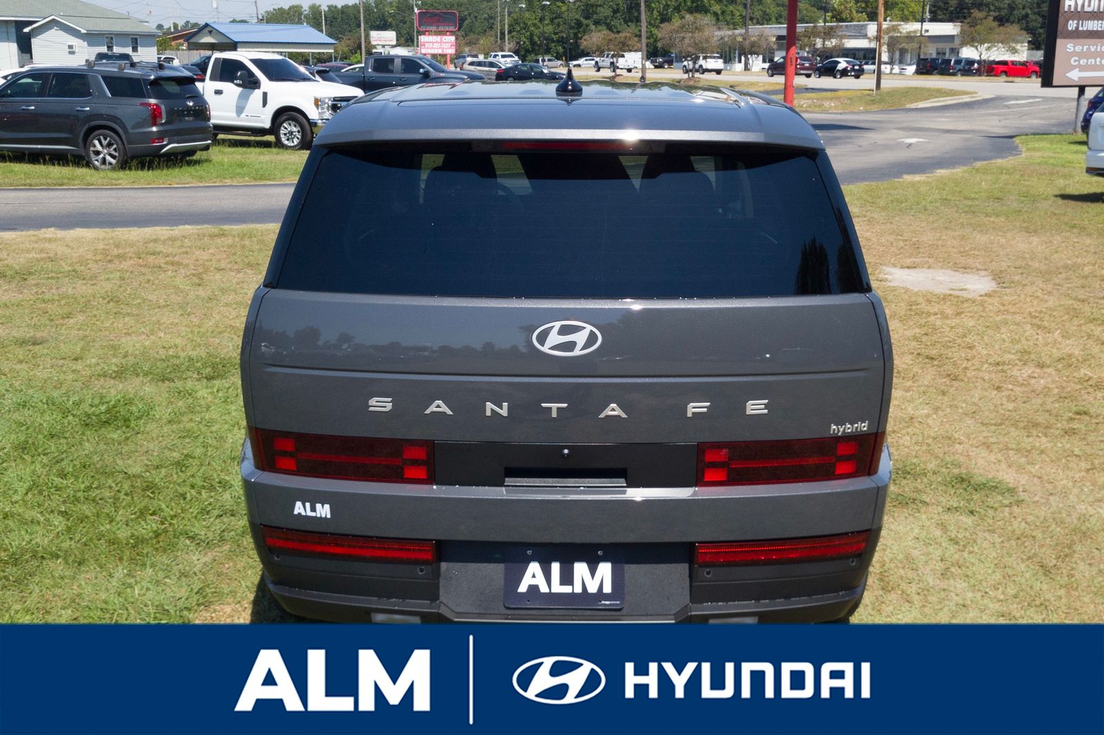 2026 Hyundai Santa Fe SE photo 3