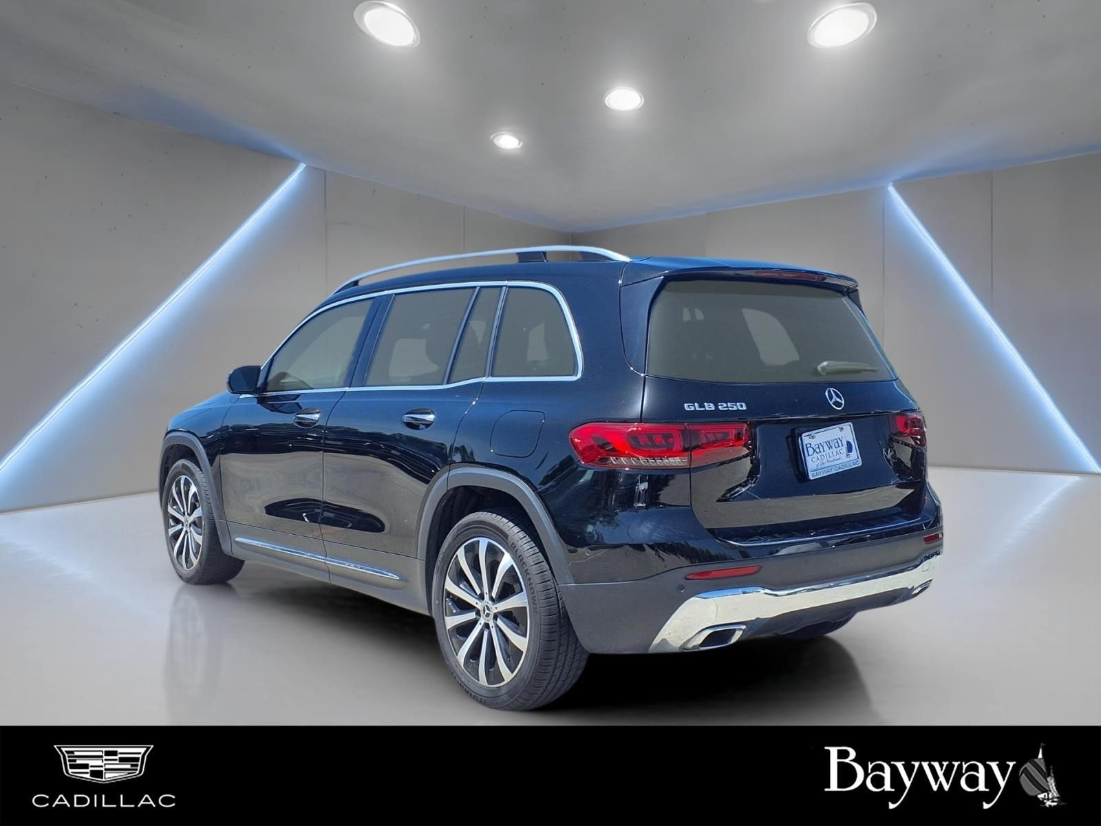 2021 Mercedes-Benz GLB GLB 250 - 8