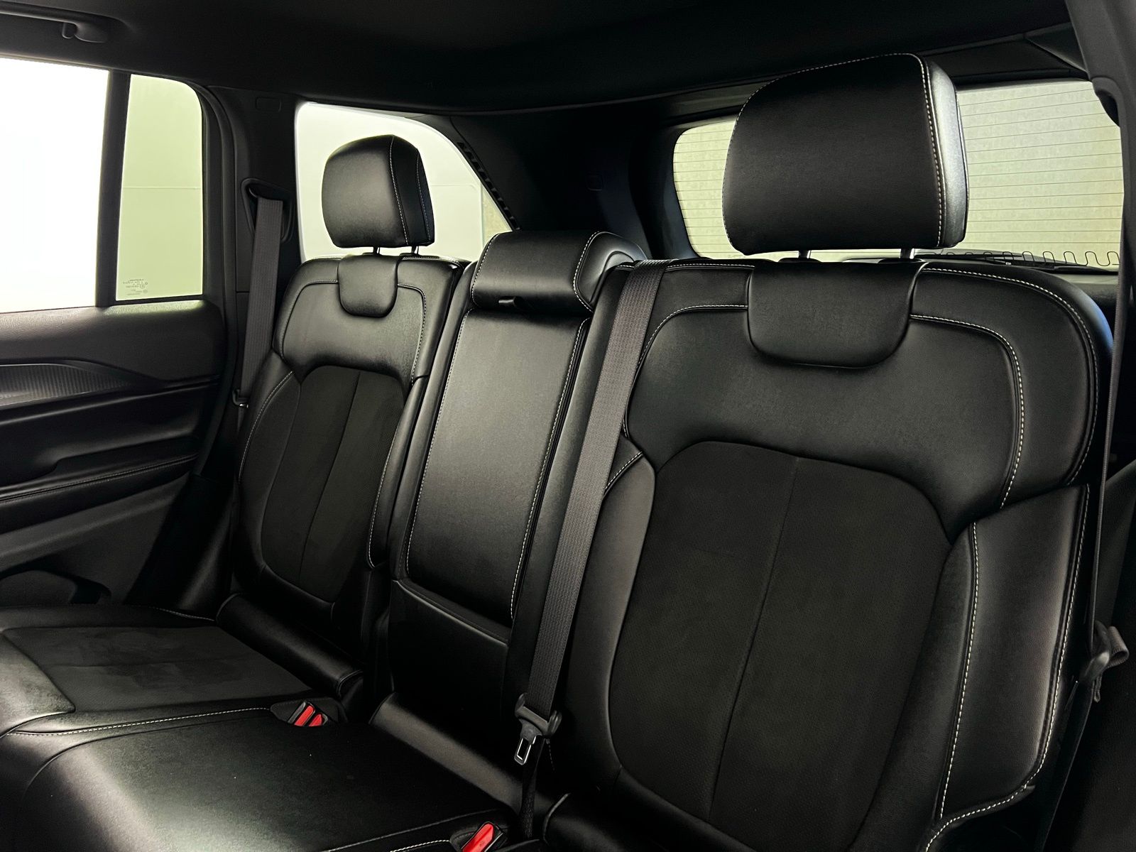 Thumbnail: 2023 Jeep Grand Cherokee - 25