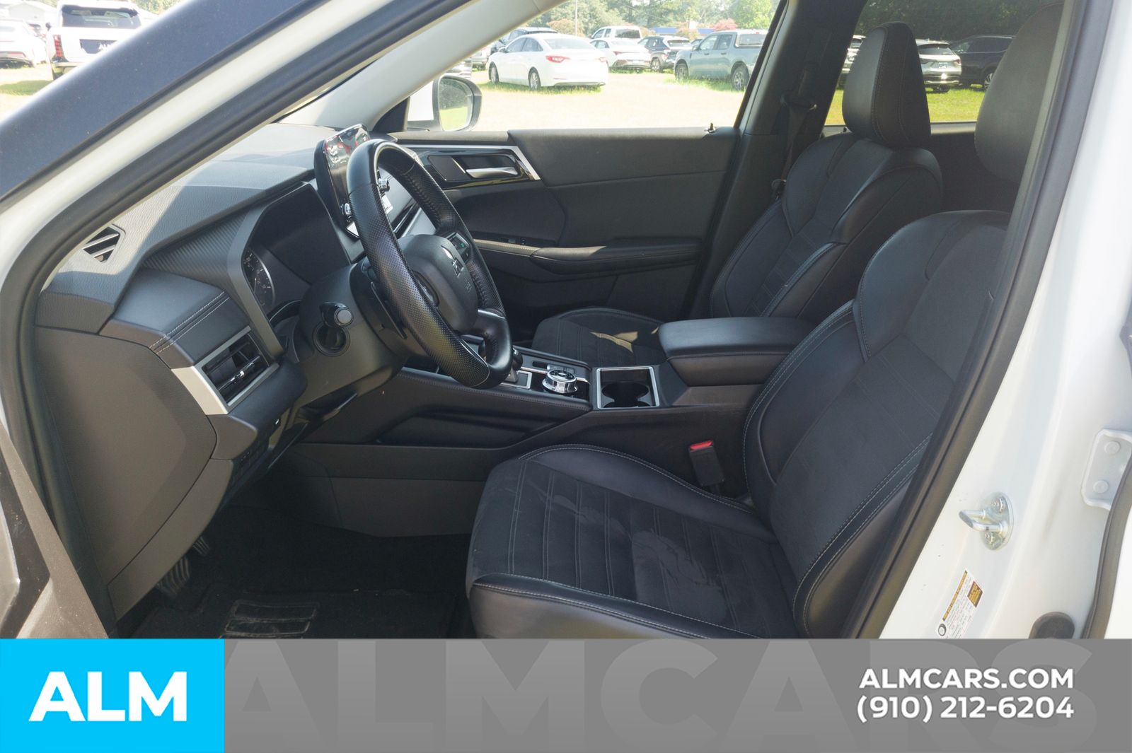 Used 2024 White Diamond Mitsubishi SE image 7
