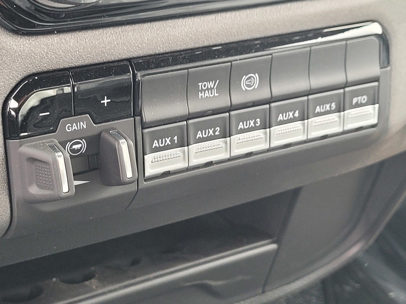 New 2026 White Ram Tradesman image 12