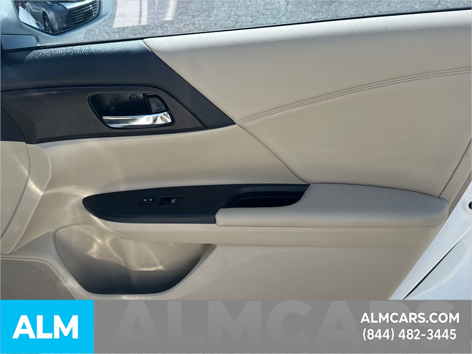 Used 2014 White Honda EX-L image 16
