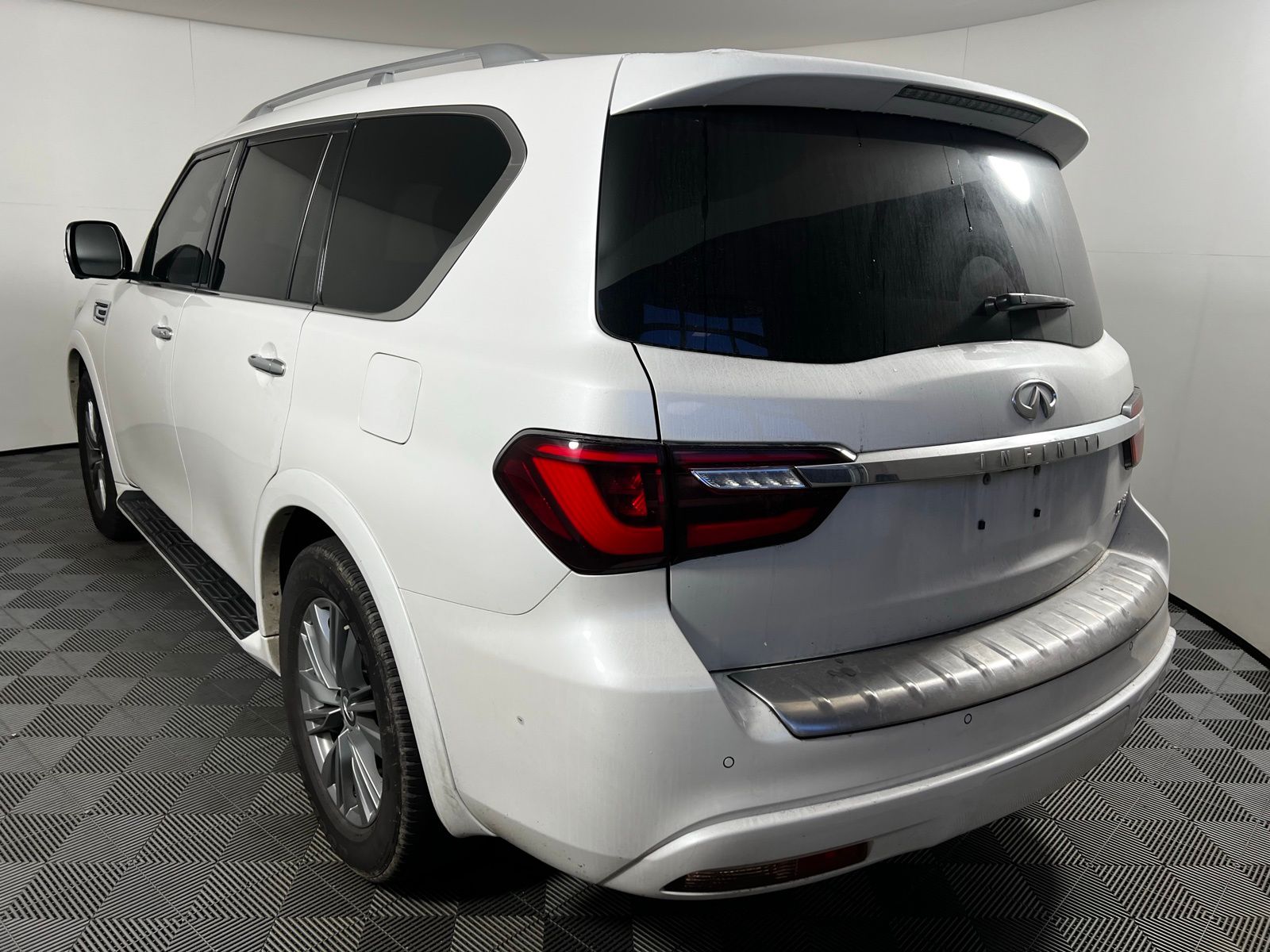 Thumbnail: 2021 INFINITI QX80 - 7