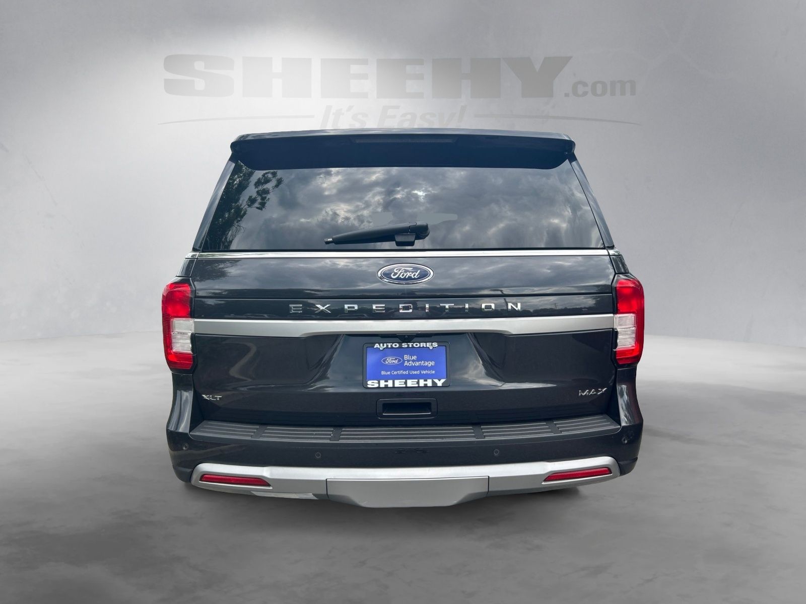 Certified Used 2024 Gray Metallic Ford XLT image 17