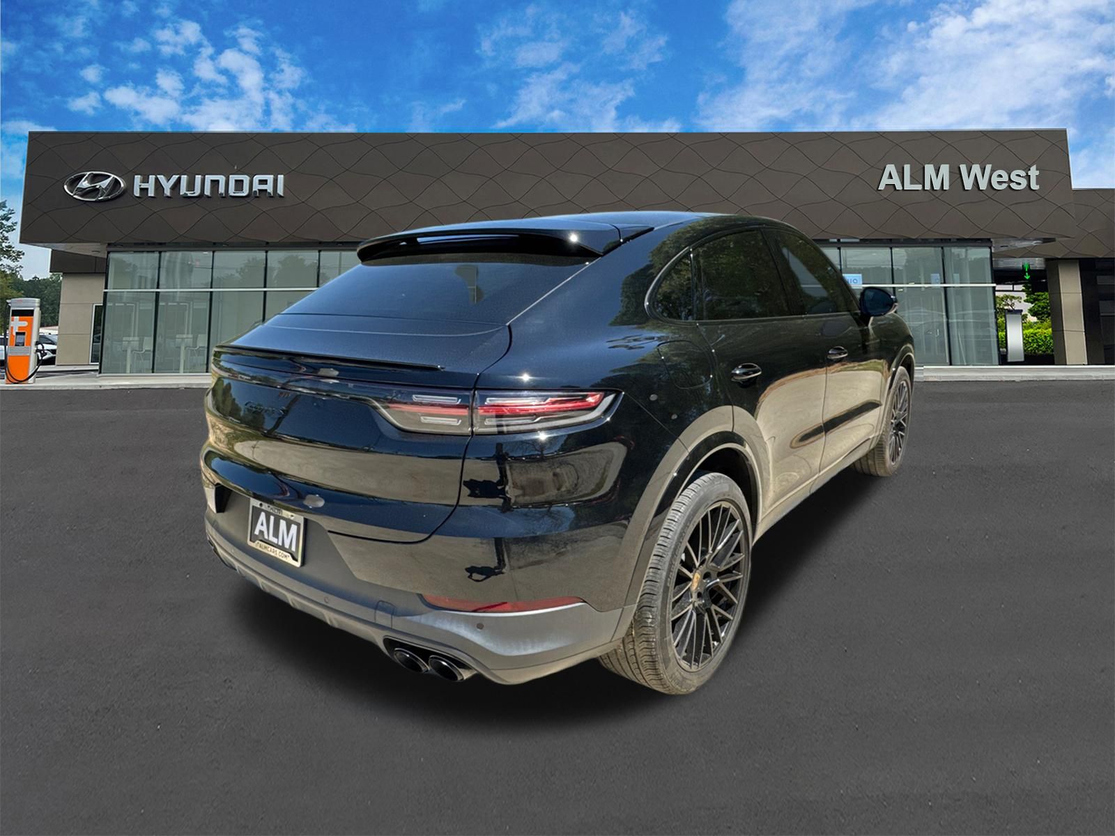 Used 2022 Black Porsche S image 5