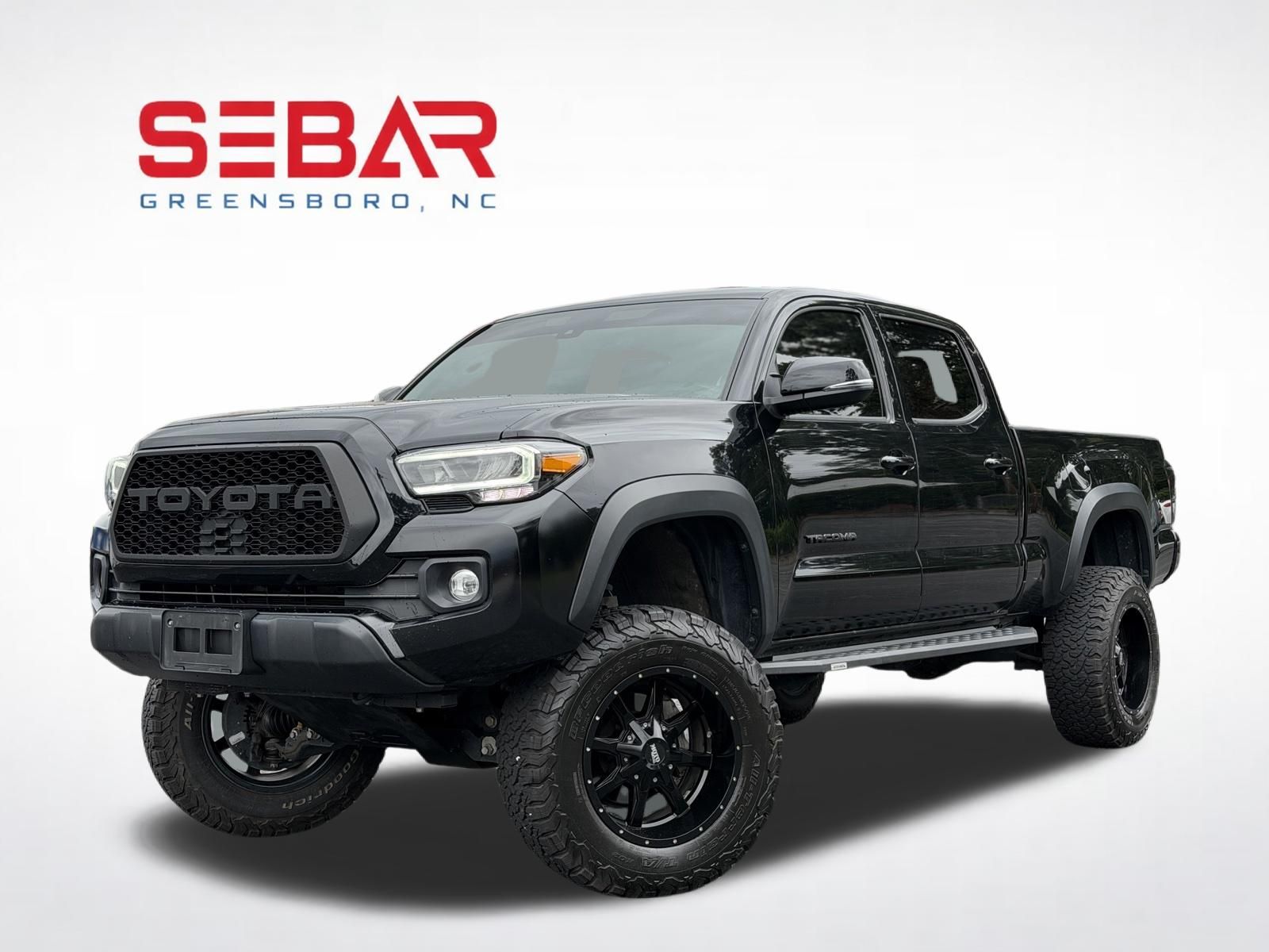 Midnight Black Metallic 2022 Toyota Tacoma Pickup Truck Four-Wheel Drive 6-Speed Automatic