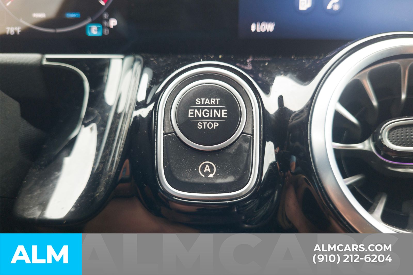 Used 2025 Polar White Mercedes-Benz GLA 250 image 29