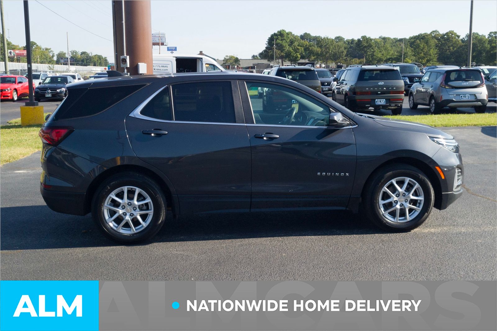 2023 Chevrolet Equinox LT photo 4