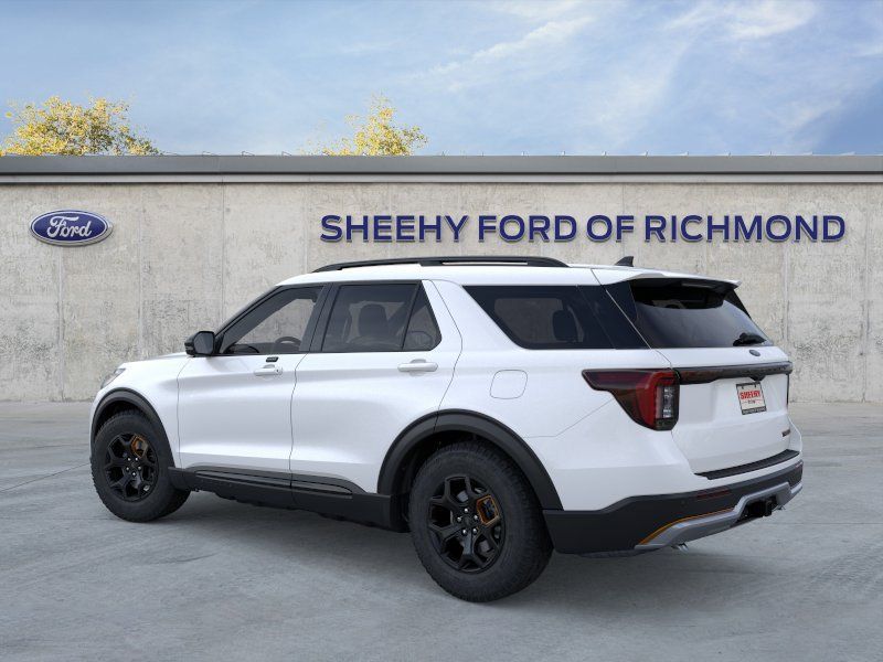 New 2026 Star White Metallic Tri-Coat Ford Tremor image 5