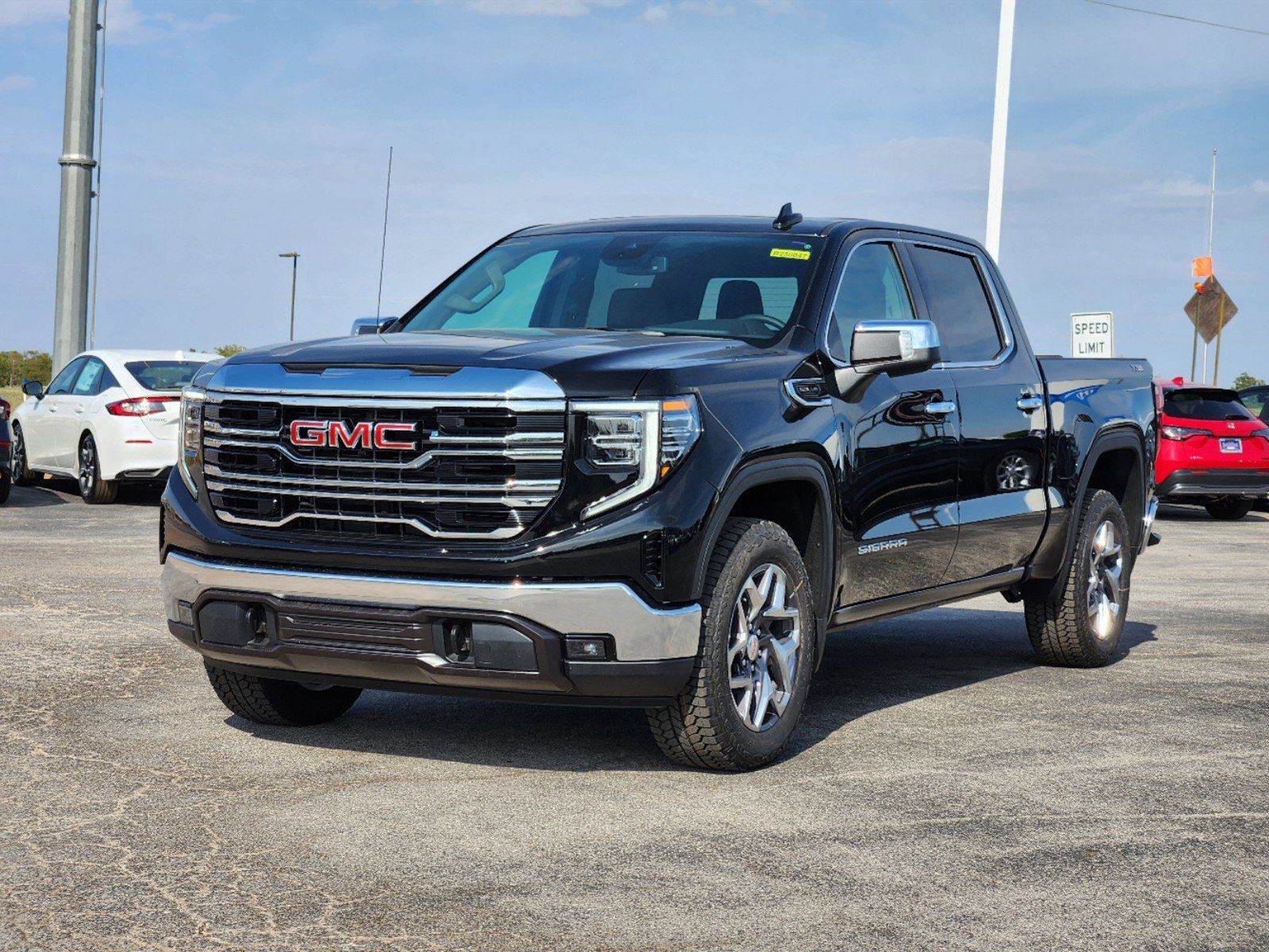 2025 GMC Sierra 1500 SLT 3