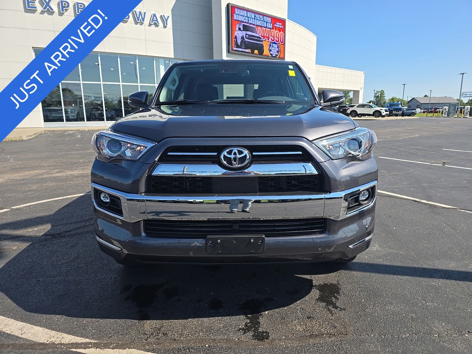 2023 Toyota 4Runner image 2
