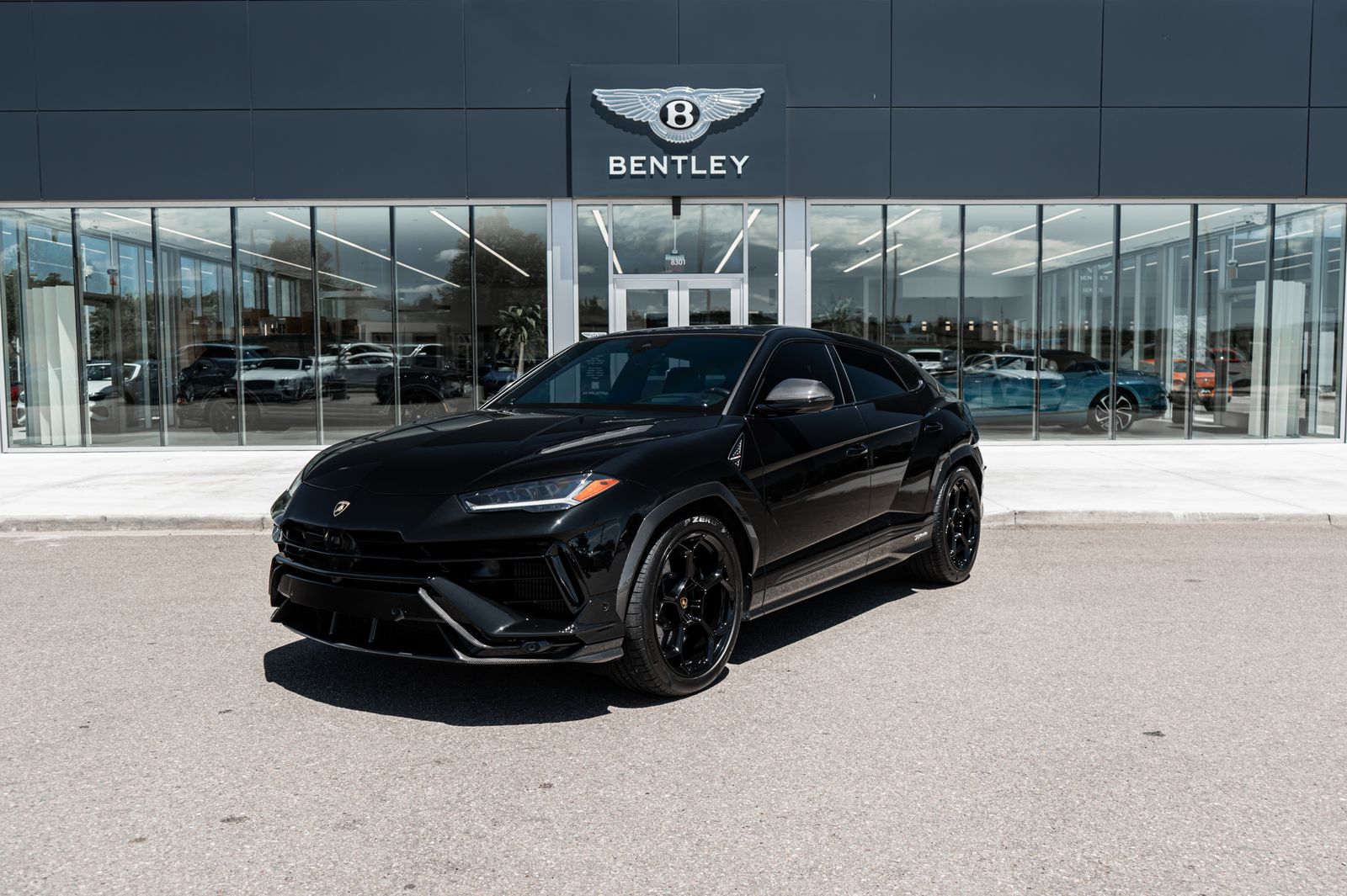 2023 Lamborghini Urus 4.0 V8 Performante's photo