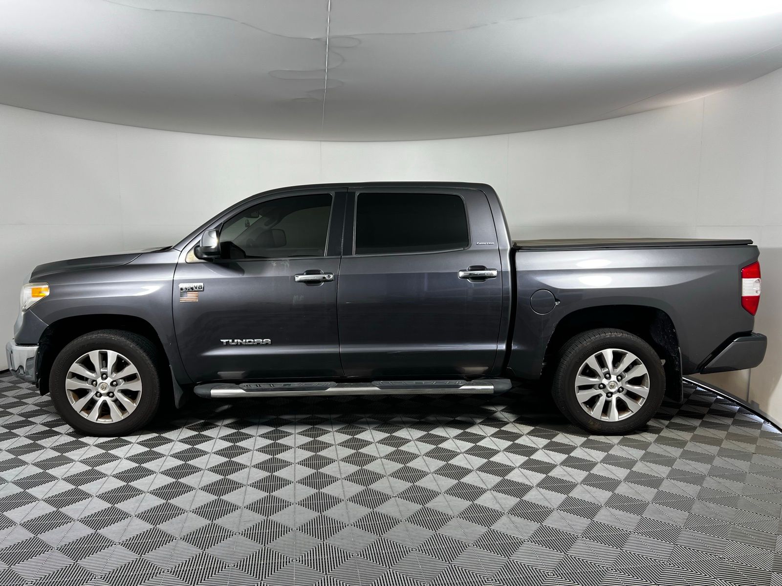 2016 Toyota Tundra Limited 7