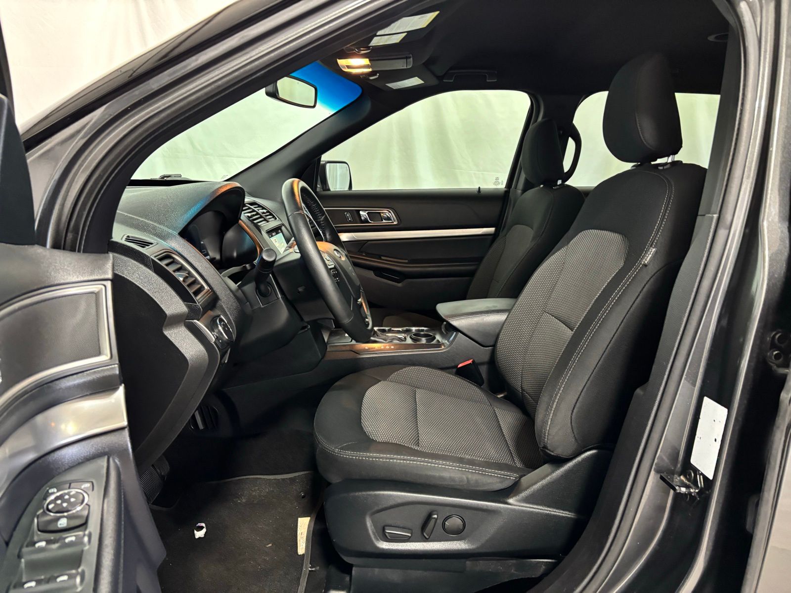 Used Car 2019 Ford Explorer  Xlt For Sale Under $15,000 In Austin, Texas